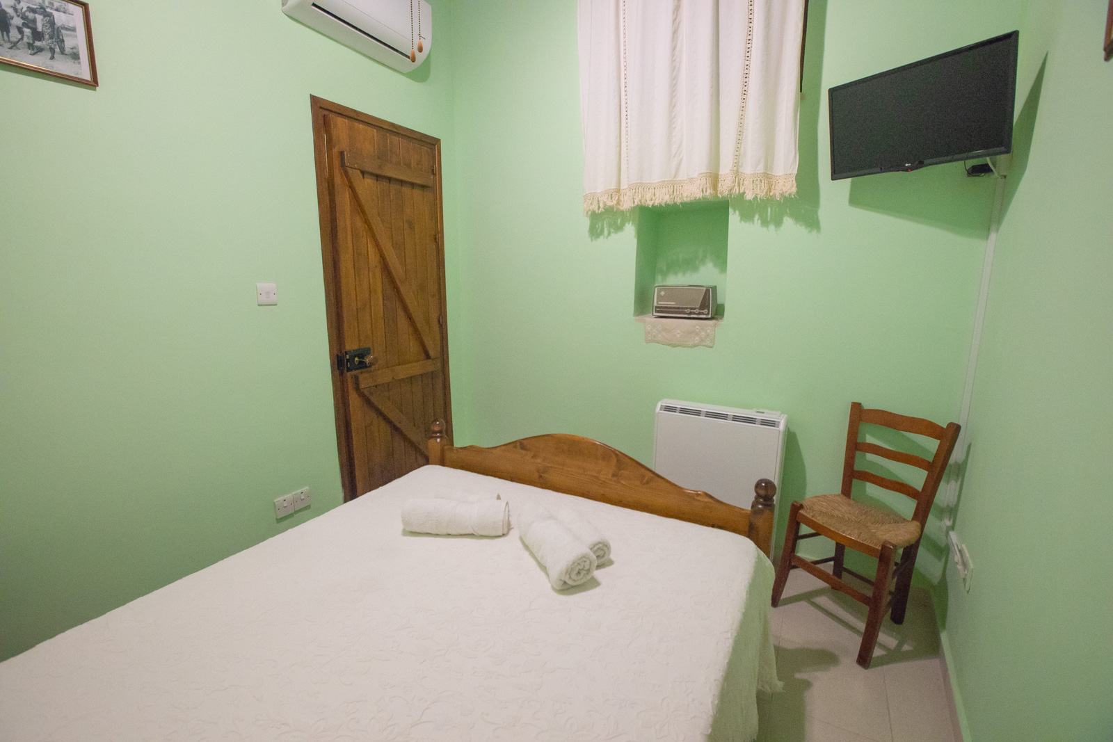 One-Bedroom Apartment - Ground Floor thumbnail 3